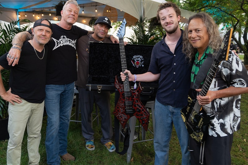 『ストレンジャー・シングス』のジョセフ・クインがメタリカとのジャムセッションを実現させる stranger things Joseph Quinn Jams With Metallica Backstage master of puppets eddie munson lollapalooza 
