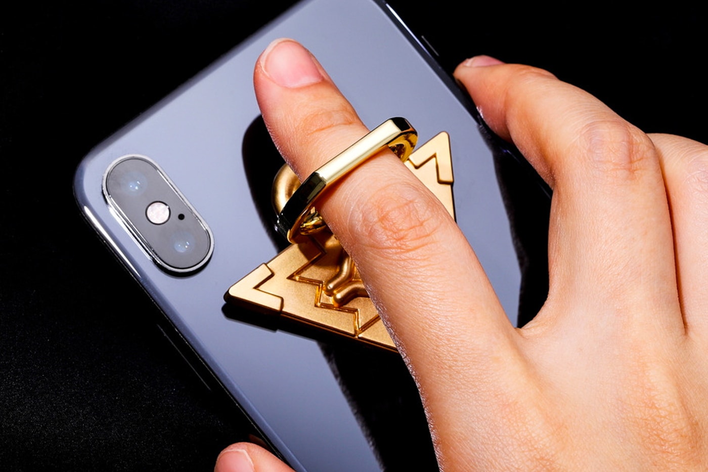 『遊☆戯☆王』の千年パズルをモチーフとしたスマホリングが登場 Yu-Gi-Oh! Millenium Puzzle Phone Ring Holder Release Info Buy Price 