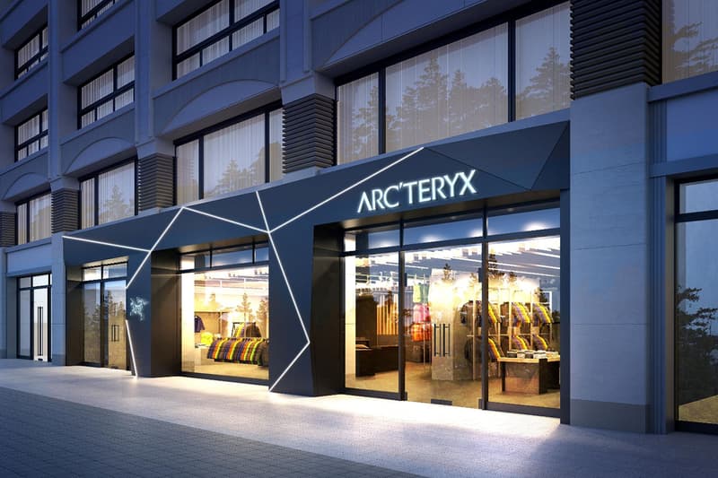 アークテリクスの国内13店舗目となる新旗艦店が東京・丸の内にグランドオープン Grand opening of ARC’TERYX new flagship Marunouchi, Tokyo brand store on Friday 7 October.