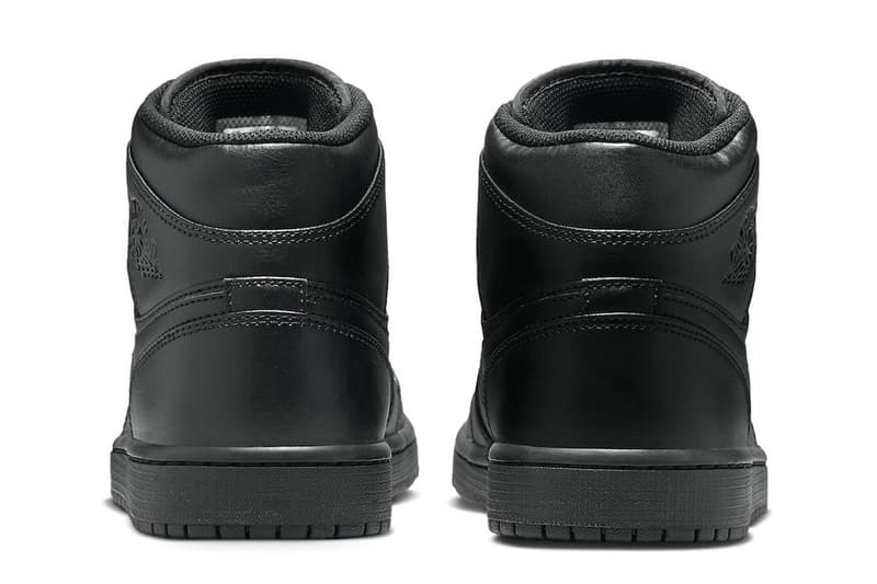 オールブラック仕様のエアジョーダン1 “トリプルブラック”が登場 Air Jordan 1 Low and Mid Get Hit With "Triple Black" for Its September Release Date 553558-093 554724-093 low top all leather