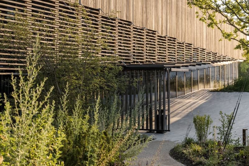 オーデマ・ピゲがスイスに初のラグジュアリーホテルをオープン audemars piguet hotel business des horlogers de france BIG CCHE 1857 watch emmanuel renaut opening info
