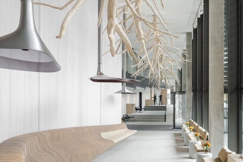オーデマ・ピゲがスイスに初のラグジュアリーホテルをオープン audemars piguet hotel business des horlogers de france BIG CCHE 1857 watch emmanuel renaut opening info