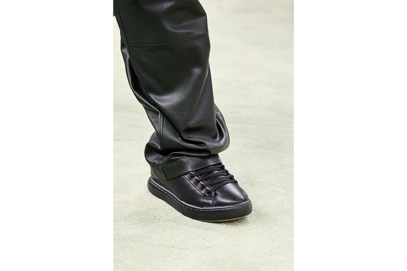 ボッテガ・ヴェネタから2022年冬シーズンの新作ピロースニーカーが発売 Bottega Veneta 2022 winter PILLOW SNEAKER release info Matthieu Blazy 