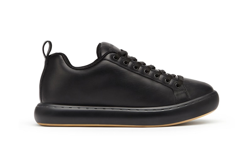 ボッテガ・ヴェネタから2022年冬シーズンの新作ピロースニーカーが発売 Bottega Veneta 2022 winter PILLOW SNEAKER release info Matthieu Blazy 