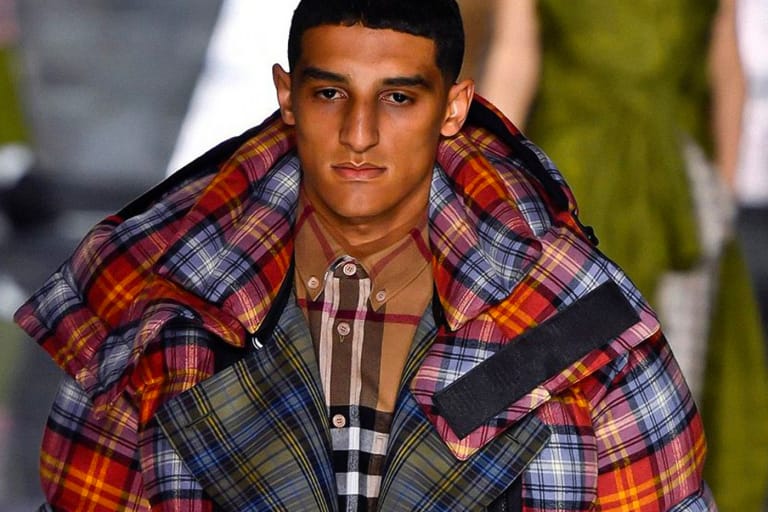 Burberry が2023年春夏ロンドン・ファッション・ウィークのランウェイショーを延期に