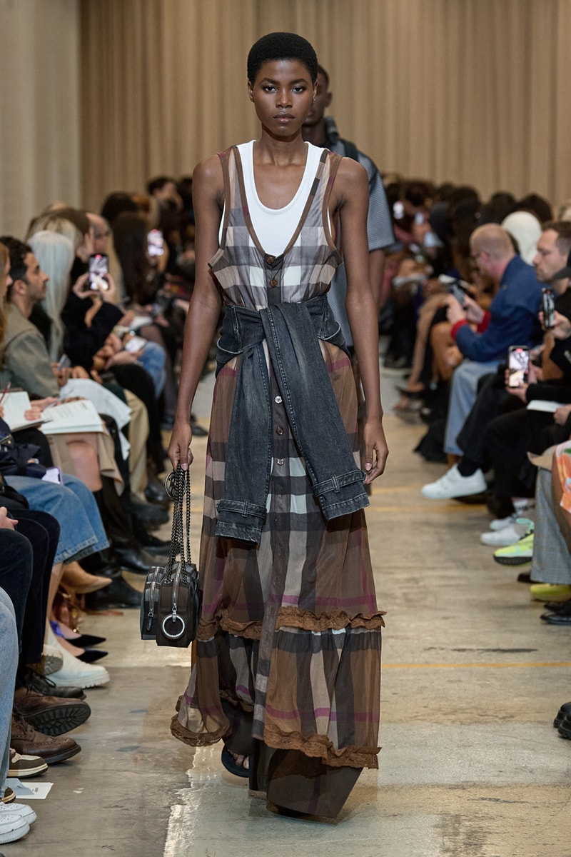 バーバリー Burberry 2023年春夏コレクション
