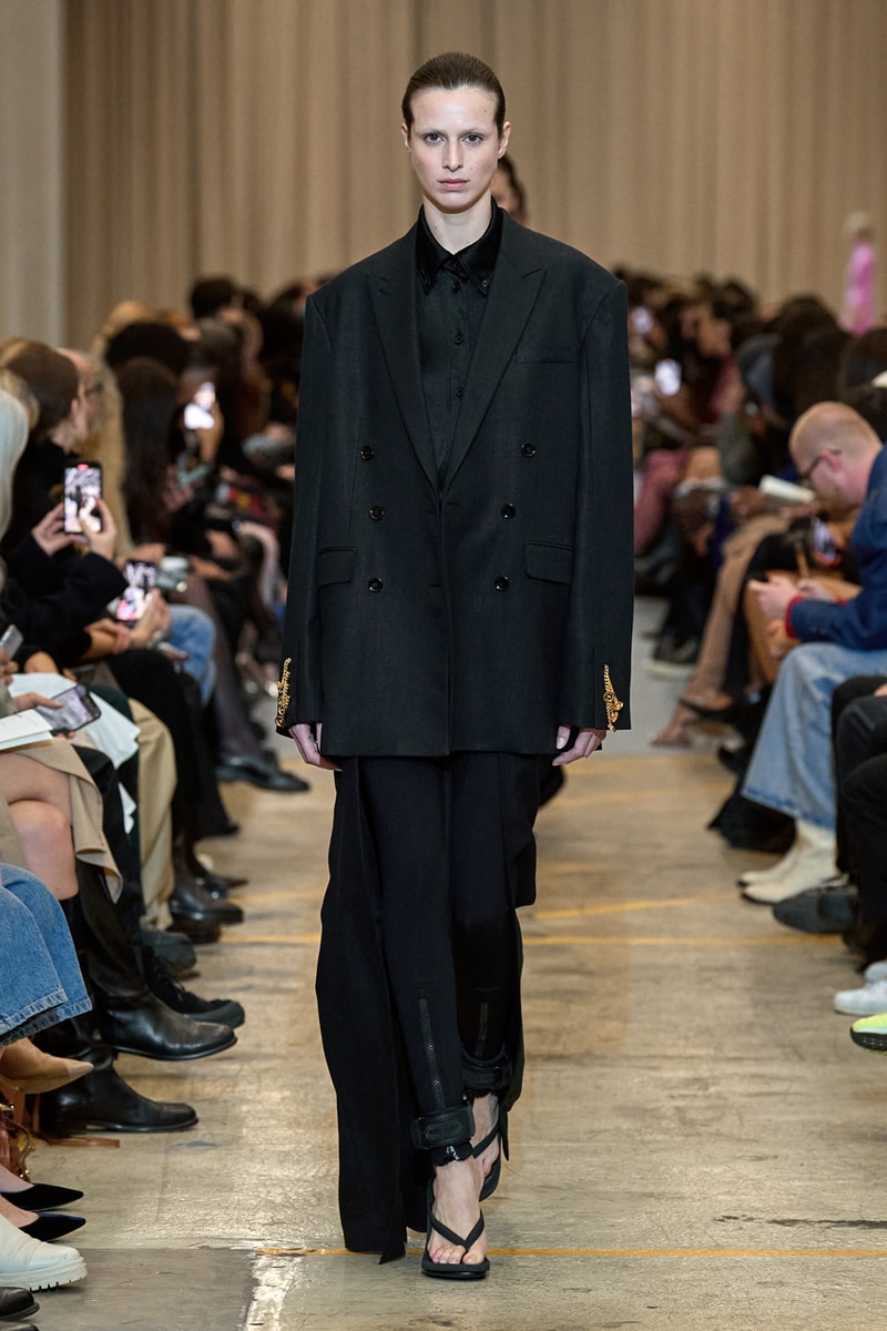 バーバリー Burberry 2023年春夏コレクション