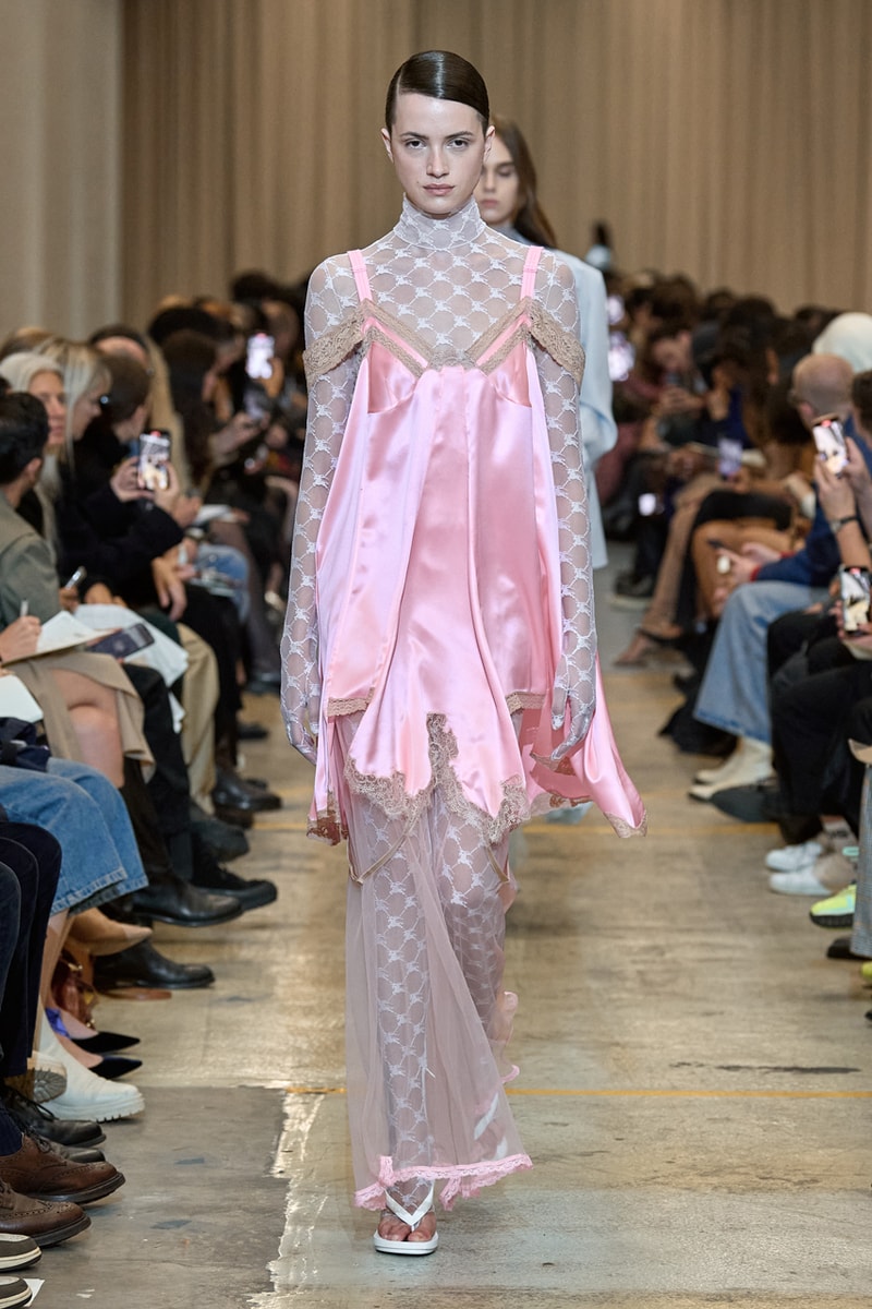バーバリー Burberry 2023年春夏コレクション