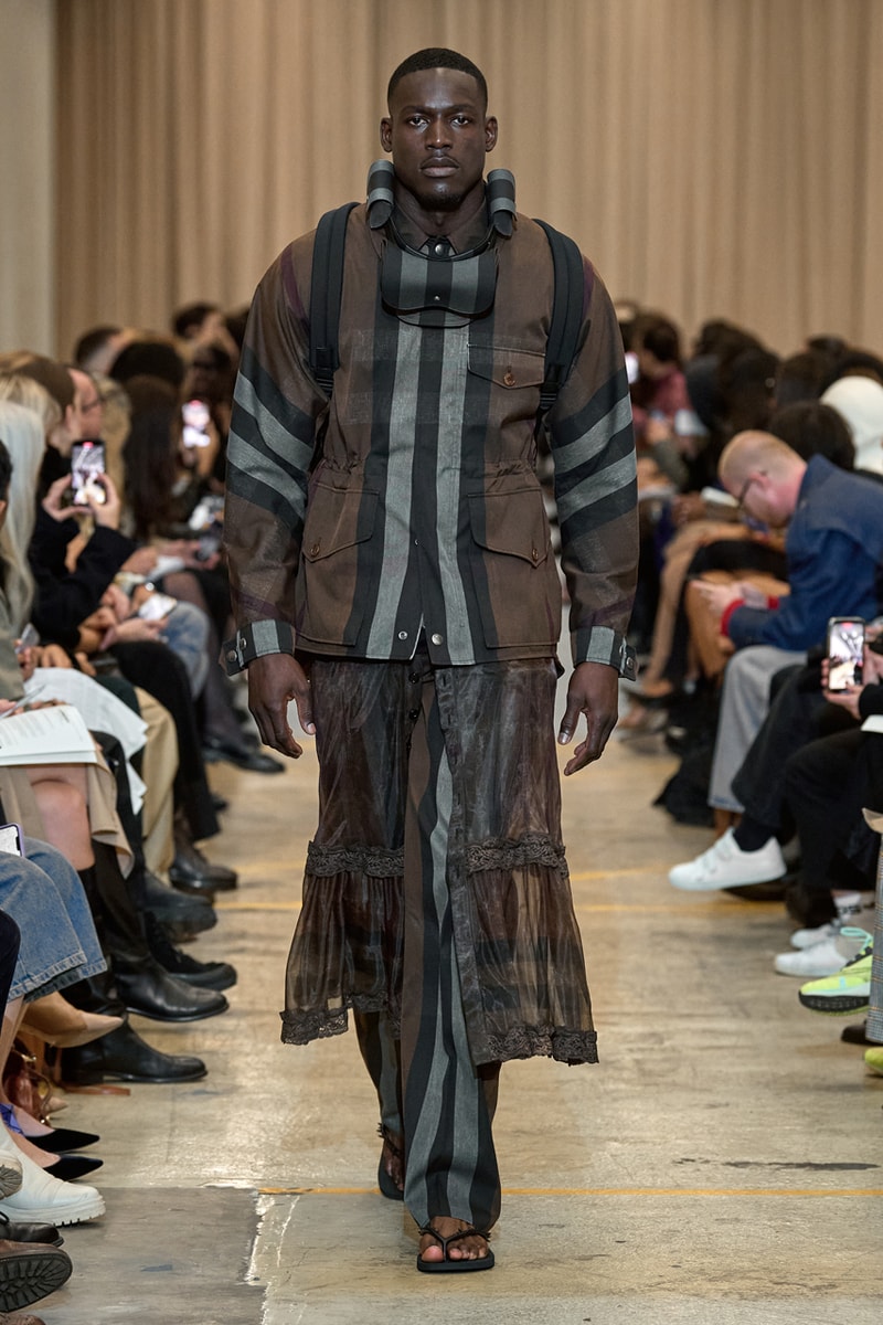 バーバリー Burberry 2023年春夏コレクション
