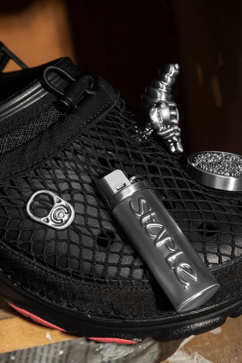 クロックス x ステイプルのコラボ第2弾に伝説の伝書鳩をトリビュートしたアイテムがリリース Crocs Joins Forces With STAPLE for Second Homing Pigeon Collab streetwear jeff staple jeffstaple clogs varsity jacket condom jibbitz lighter 