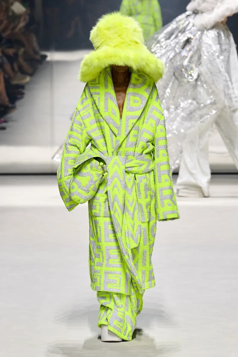 フェンディが豪華ブランドらとコラボしたリゾート 2023 コレクションを発表 Fendi’s Multi-Collab Resort 2023 Collection Stormed New York Fashion Week with Marc Jacobs, Sarah Jessica Parker, Porter and Tiffany and Co