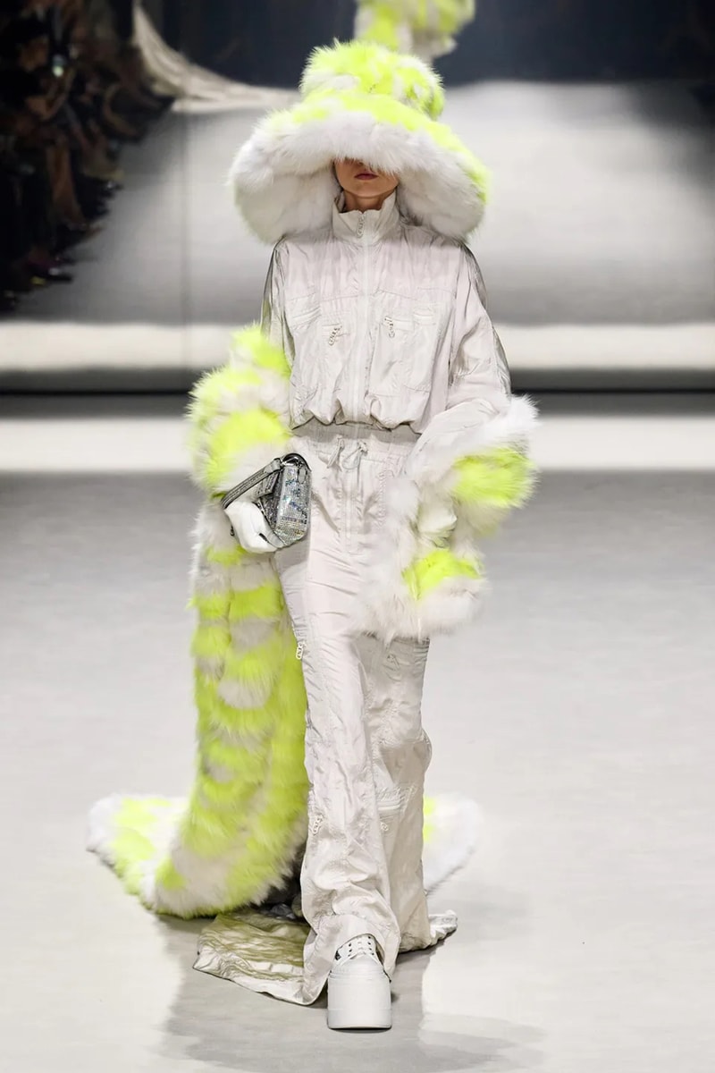 フェンディが豪華ブランドらとコラボしたリゾート 2023 コレクションを発表 Fendi’s Multi-Collab Resort 2023 Collection Stormed New York Fashion Week with Marc Jacobs, Sarah Jessica Parker, Porter and Tiffany and Co