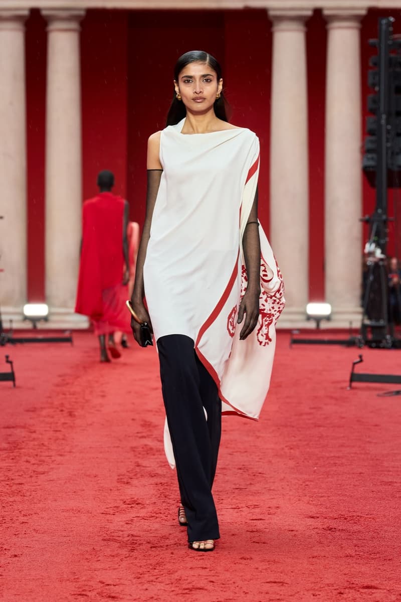 フェラガモ 2023年春夏コレクション Ferragamo’s SS23 Show Provided a Fiery Debut for Designer Maximilian Davis