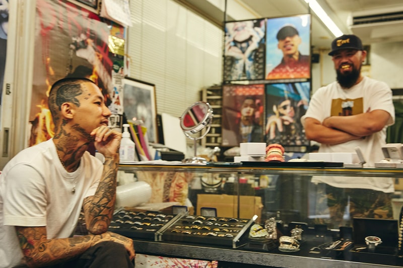 インタビュー: 東京・北区王子の Dogs が御徒町 GRILLZ JEWELZ にてコラボジュエリーを2日間限定販売