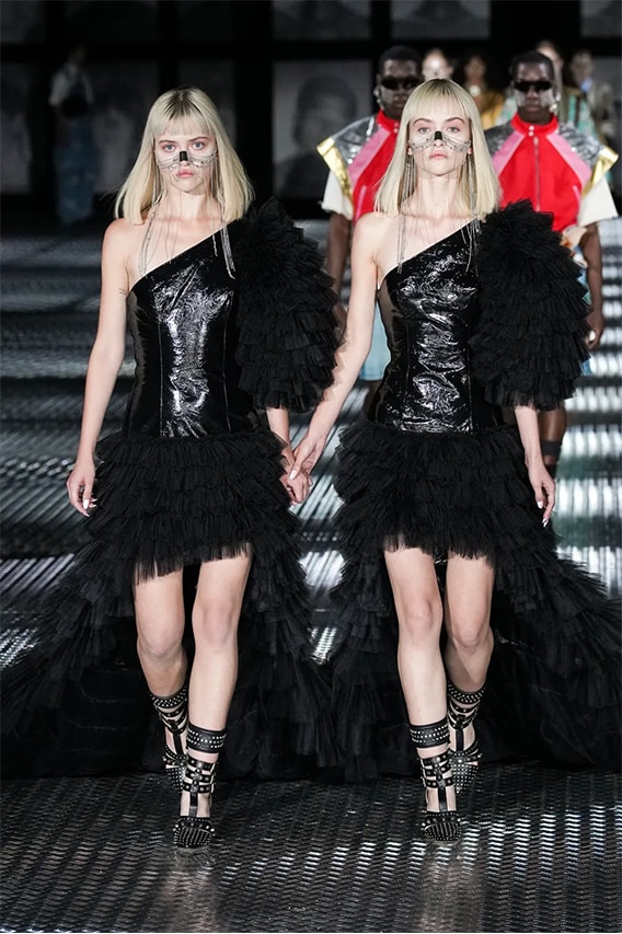 グッチ Gucci Milan Fashion Week SS23 Spring Summer 2023 Show Runway alessandro michele Womenswear Collection First Look Images