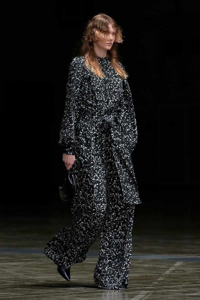 ハイク2023年春夏コレクション HYKE 2023 spring summer collection look HIDEAKI YOSHIHARA YUKIKO ODE