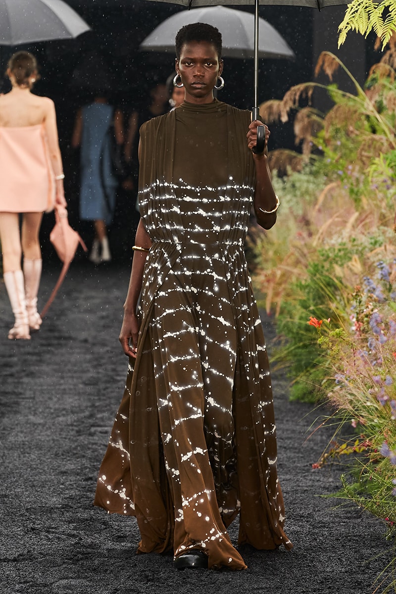 ジル・サンダー  Jil Sander 2023年春夏コレクション 