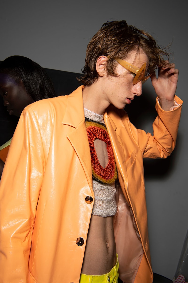 日没をイメージした マルニ 2023年春夏コレクションをプレイバック marni spring summer 2023 collection sunset runway new york fashion week info