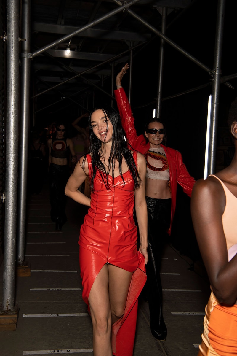 日没をイメージした マルニ 2023年春夏コレクションをプレイバック marni spring summer 2023 collection sunset runway new york fashion week info