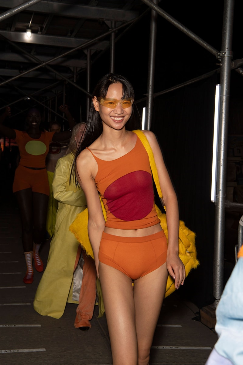 日没をイメージした マルニ 2023年春夏コレクションをプレイバック marni spring summer 2023 collection sunset runway new york fashion week info
