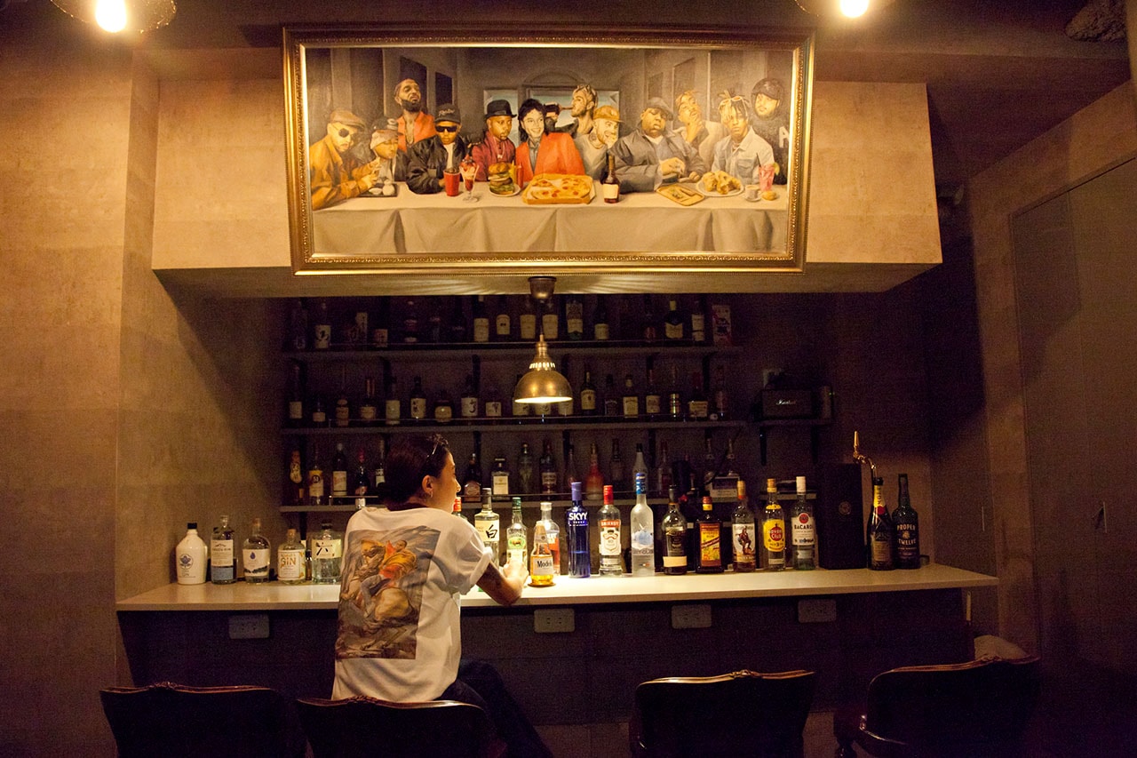 中目黒で噂の会員制バー ザバーが ギャラリー兼カラオケバーの新店 ザバー・スタジオをオープン Members-only bar theBAR in Nakameguro opens new gallery and karaoke bar theBAR STUDIO