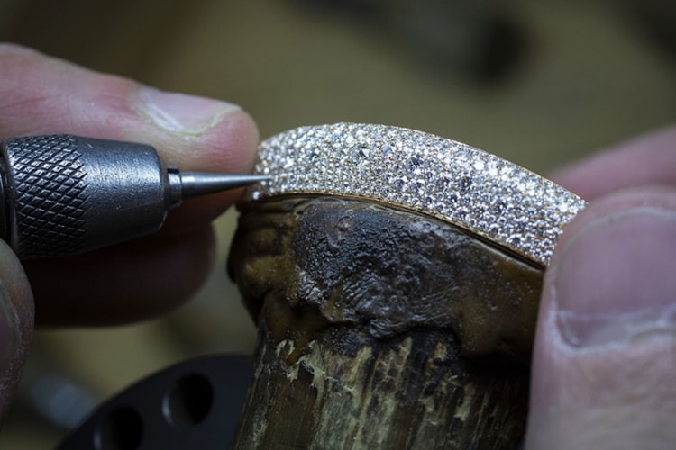 Patek Philippe がスイスのジュエリーデザイン会社 Salanitro の株式を購入