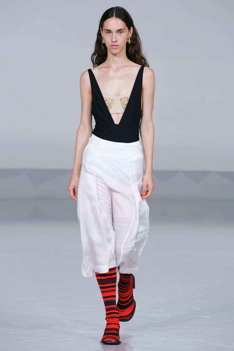 トーガ2023年春夏コレクション　TOGA Archives SS23 Defines Contemporary Dressing