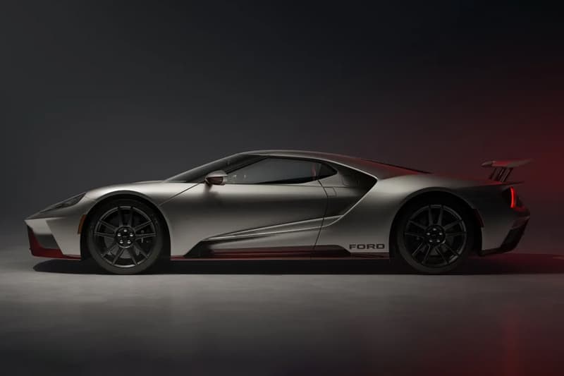 フォードがアイコニックな GT のファイナル LM エディションを発表　2022 Ford GT LM Le Mans supercar automotive cars racing v6