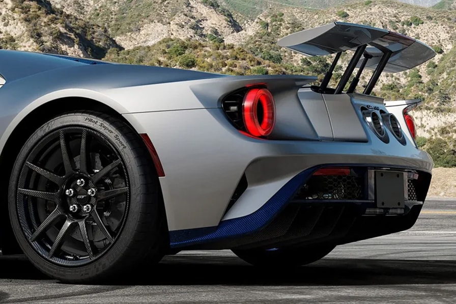 フォードがアイコニックな GT のファイナル LM エディションを発表　2022 Ford GT LM Le Mans supercar automotive cars racing v6