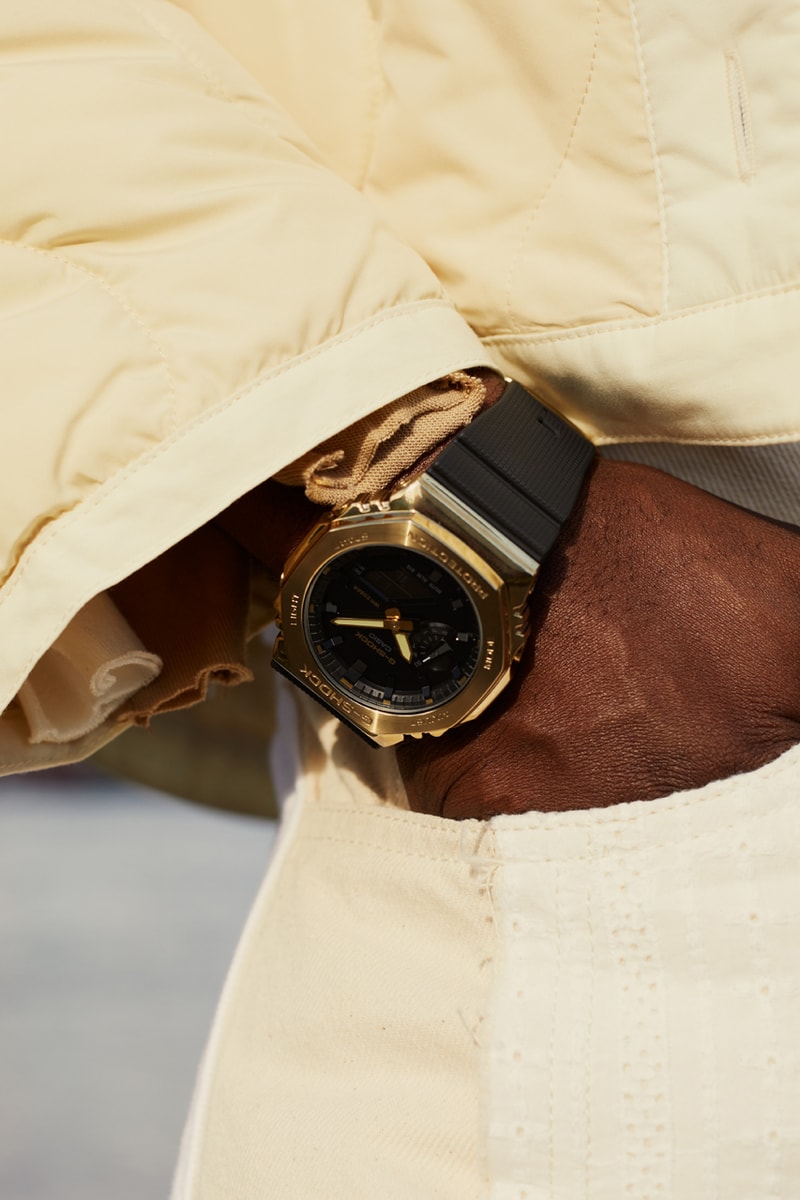 G-SHOCK がブラックとゴールドを掛け合わせた最新シリーズを発表 G-SHOCK Black and Gold Watch Collection Lookbook GM-2100G-1A9 GM-S2100GB-1A GM-5600G-9 GM-S5600GB-1 Shock-Resistant 200-Meter Water Resistance 