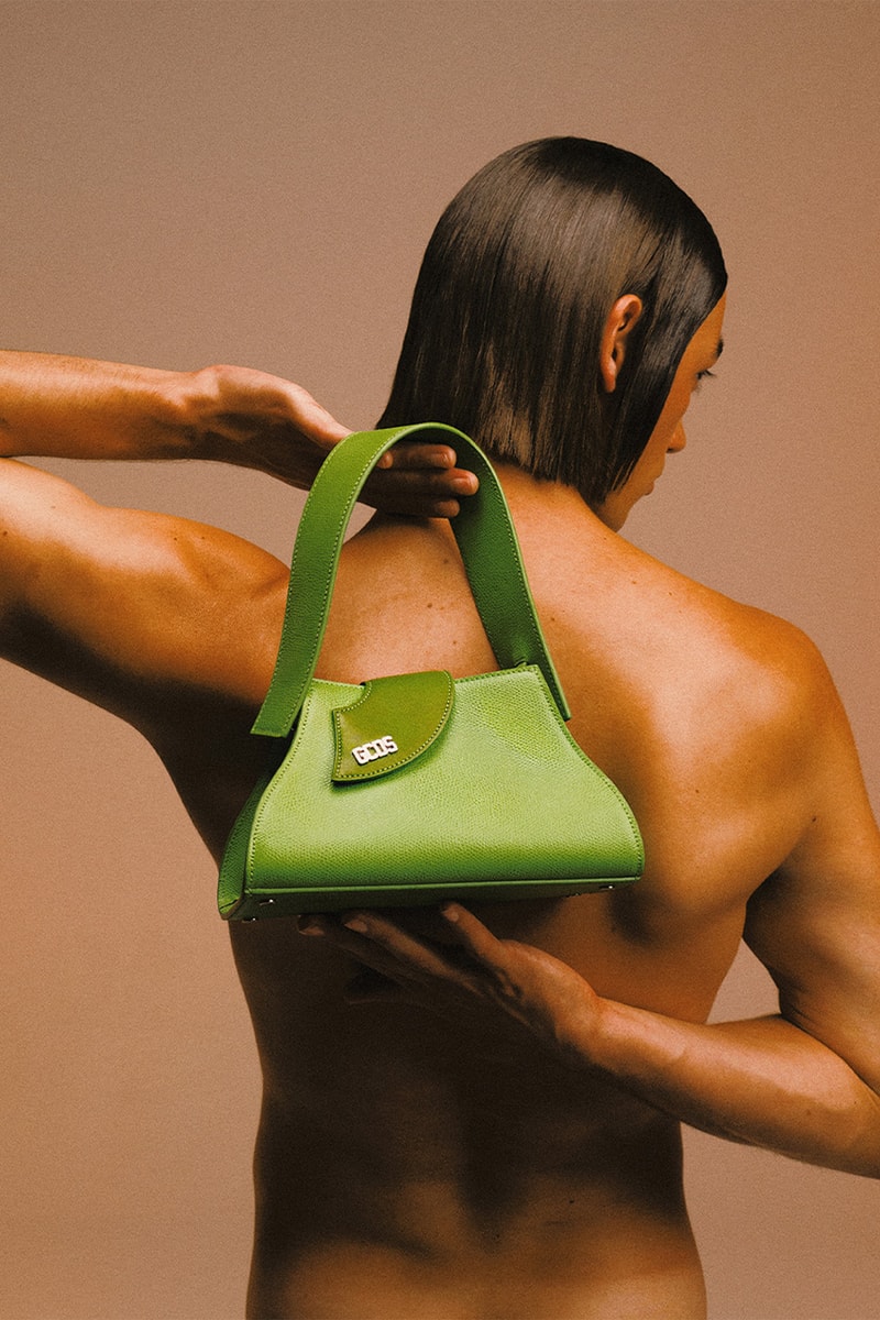 ジーシーディーエスから2022年秋冬シーズンのアクセサリーコレクションが登場 GCDS Fall Winter 2022 Accessories Campaign Zhong Lin Where to Buy Info