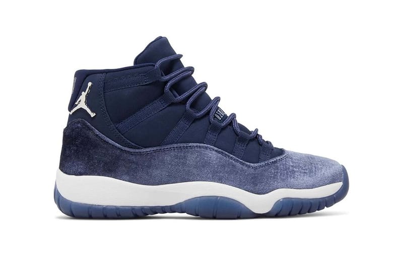 冬の夜空を表現した新作 Air Jordan 11 “Midnight Navy” が登場