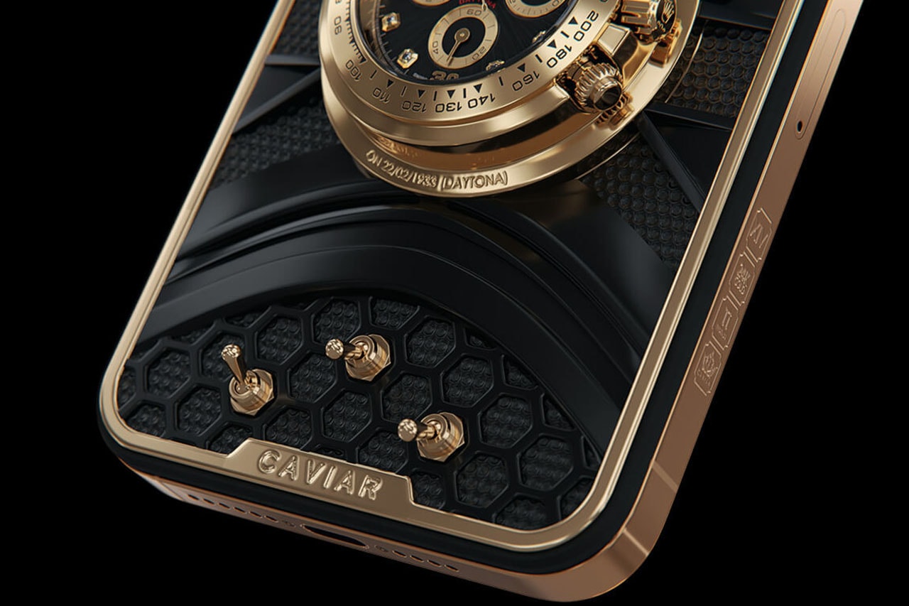 キャビアからロレックス・デイトナを埋め込んだカスタム iPhone 14が登場　Caviar launches custom iPhone filled with Rolex Daytona.