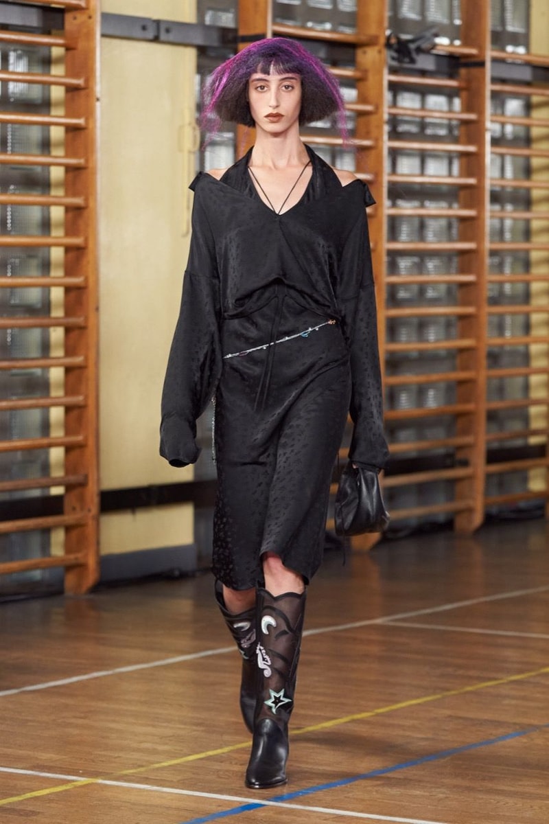 キコ・コスタディノフ 2023年春夏ウィメンズコレクション kiko kostadinov laura deanna fanning paris fashion week spring summer 2023 show