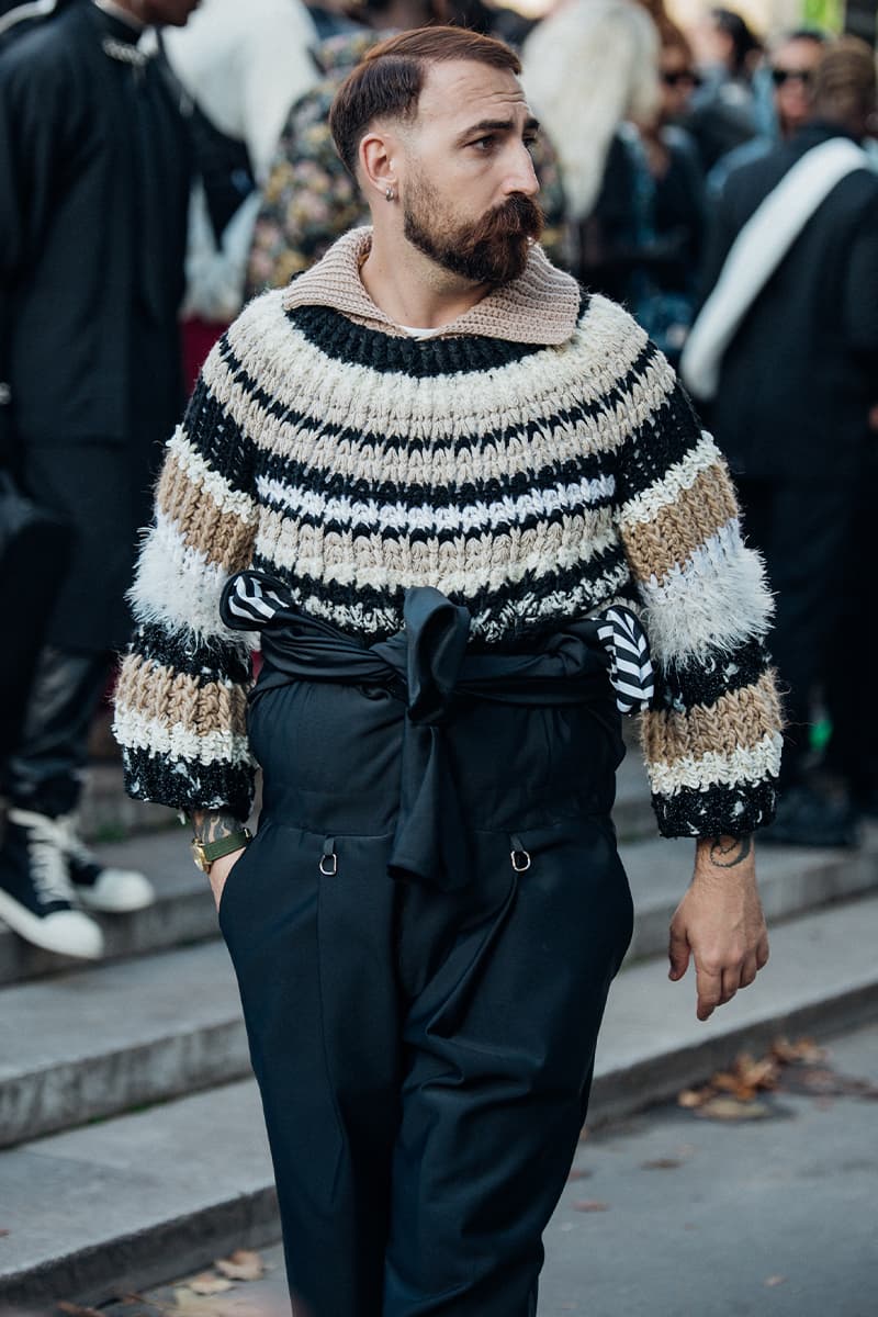 ストリートスタイル：パリ・ファッションウィーク ウィメンズ 2023年春夏 Paris Fashion Week SS23 Street Style Looks emma chamberlain rick owens michele lamy matthew m williams balenciaga kenzo nigo sita bellan loewe miu miu chanel givenchy thom browne monochrome suits suiting tailoring weather fall october september