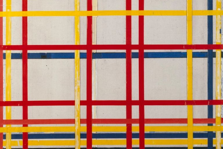 ピート・モンドリアンの絵が75年以上逆に吊るされていたことが判明 