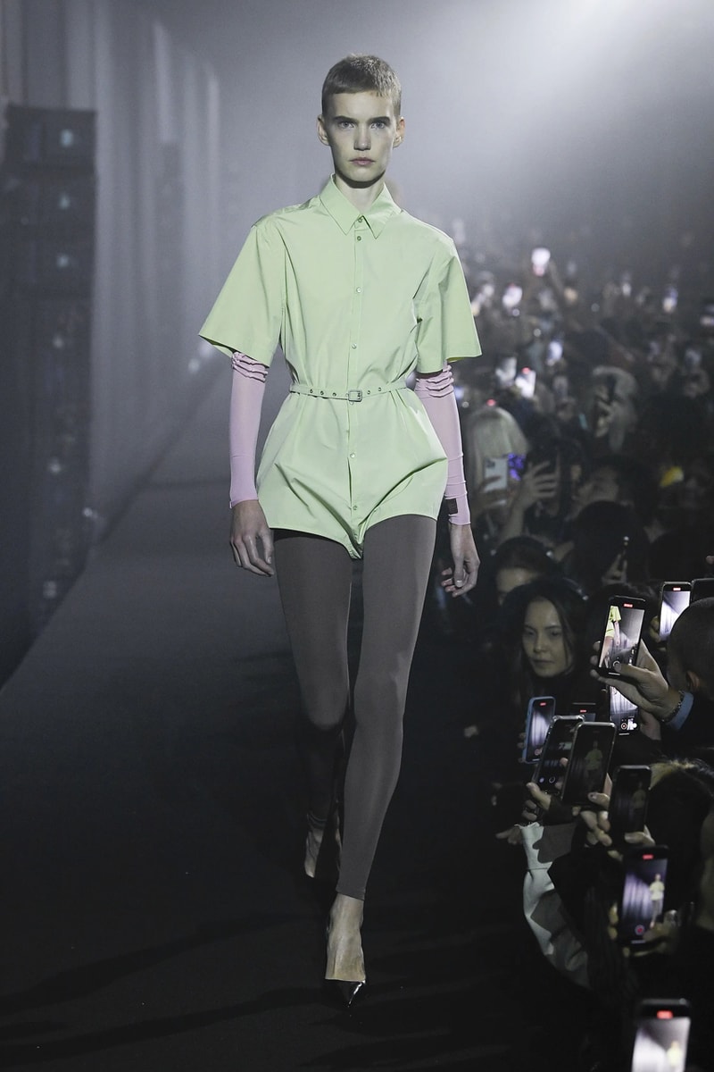 ラフシモンズ 2023年春夏コレクション Raf Simons Spring Summer 2023 Runway Show London Fashion Week Printworks Postponed Frieze LFW SS23 