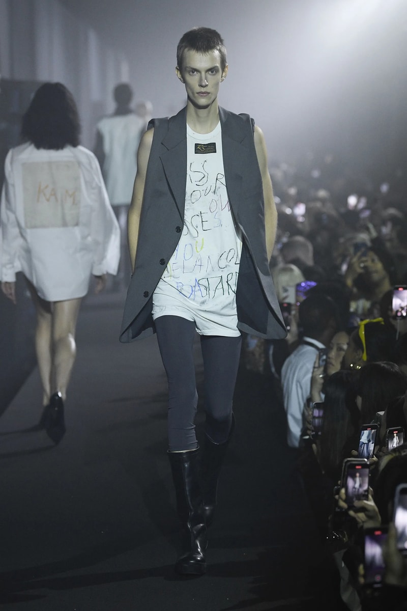 ラフシモンズ 2023年春夏コレクション Raf Simons Spring Summer 2023 Runway Show London Fashion Week Printworks Postponed Frieze LFW SS23 