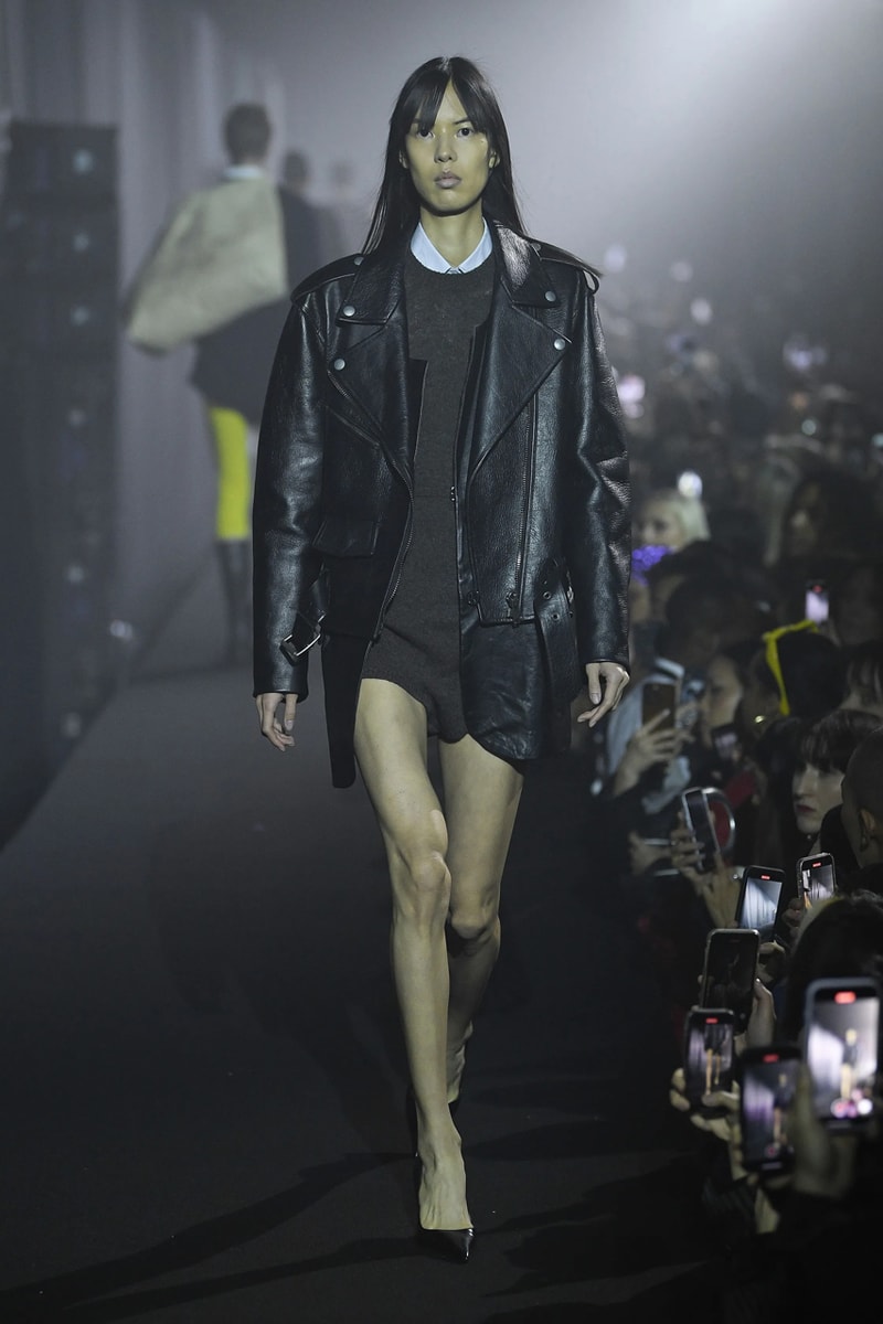 ラフシモンズ 2023年春夏コレクション Raf Simons Spring Summer 2023 Runway Show London Fashion Week Printworks Postponed Frieze LFW SS23 