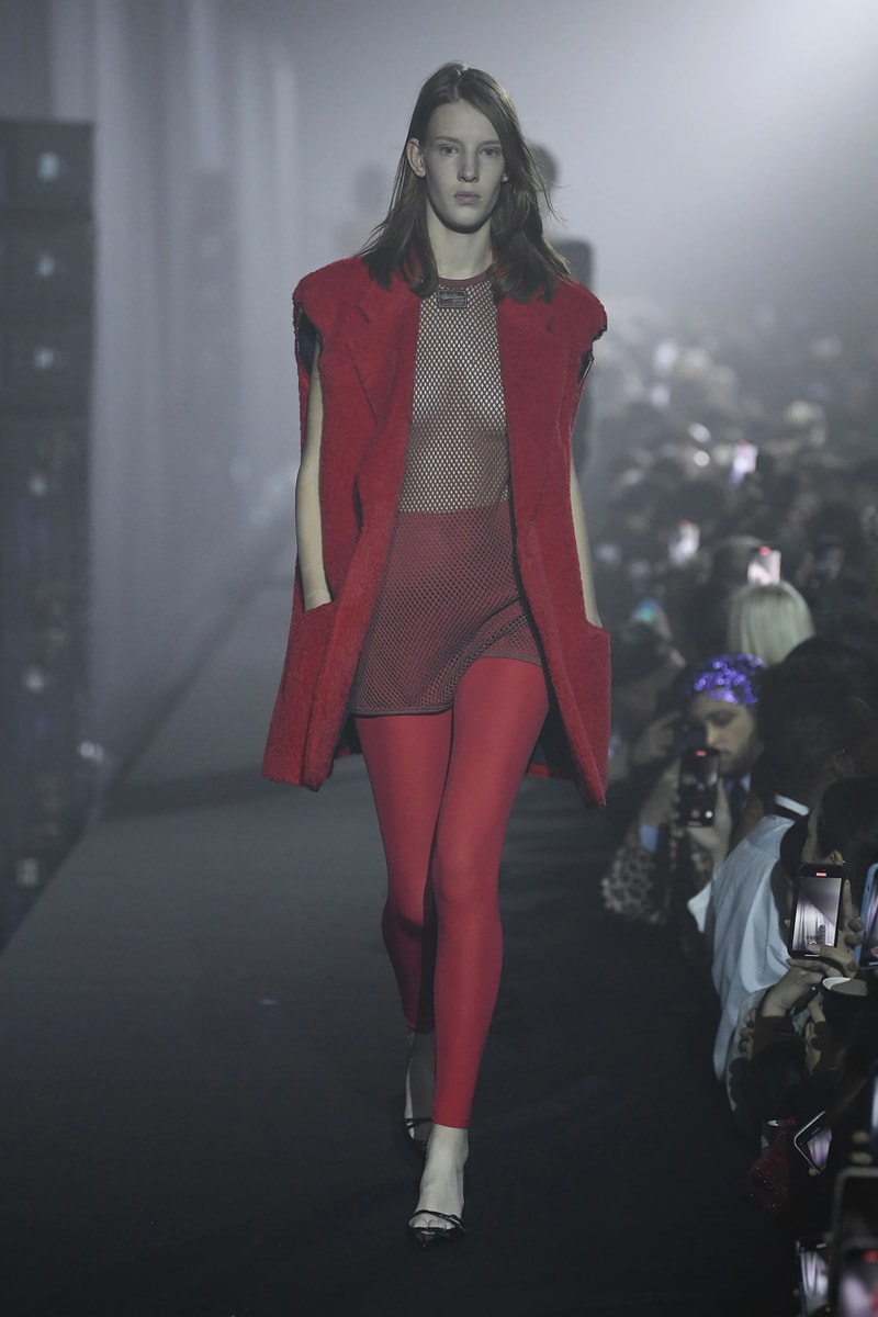 ラフシモンズ 2023年春夏コレクション Raf Simons Spring Summer 2023 Runway Show London Fashion Week Printworks Postponed Frieze LFW SS23 