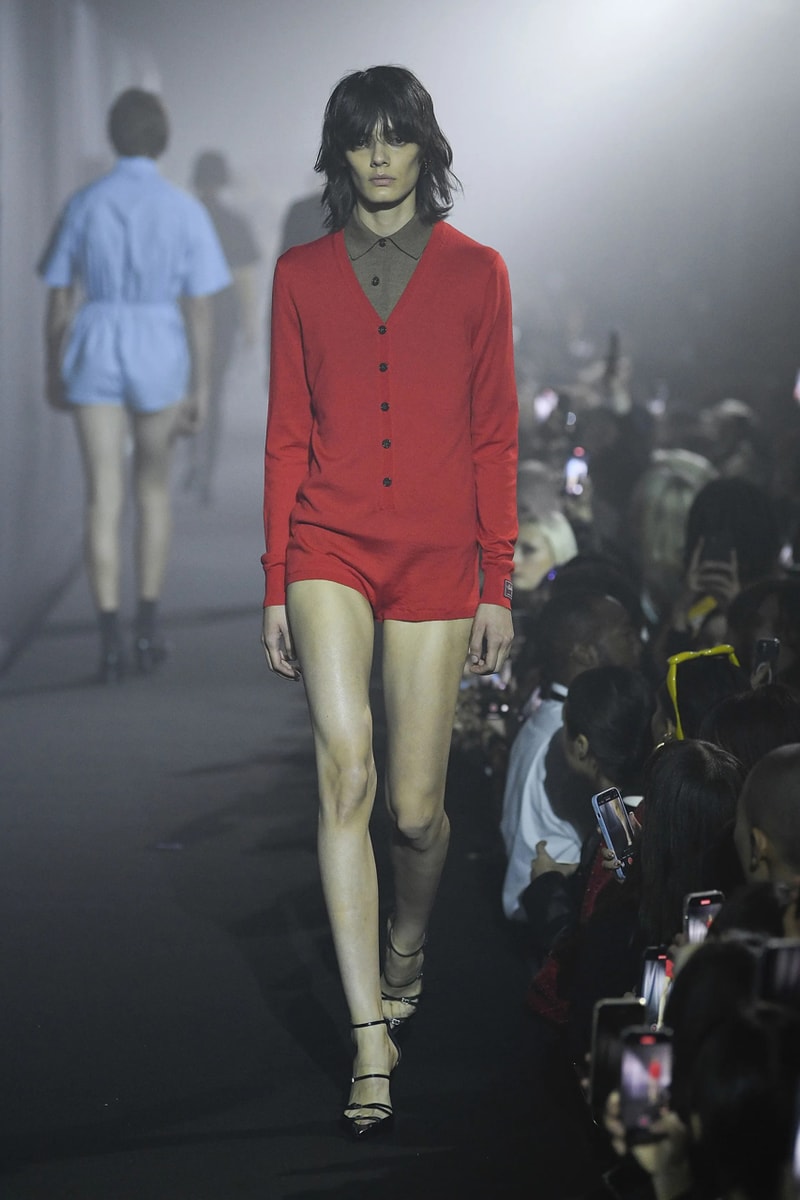 ラフシモンズ 2023年春夏コレクション Raf Simons Spring Summer 2023 Runway Show London Fashion Week Printworks Postponed Frieze LFW SS23 
