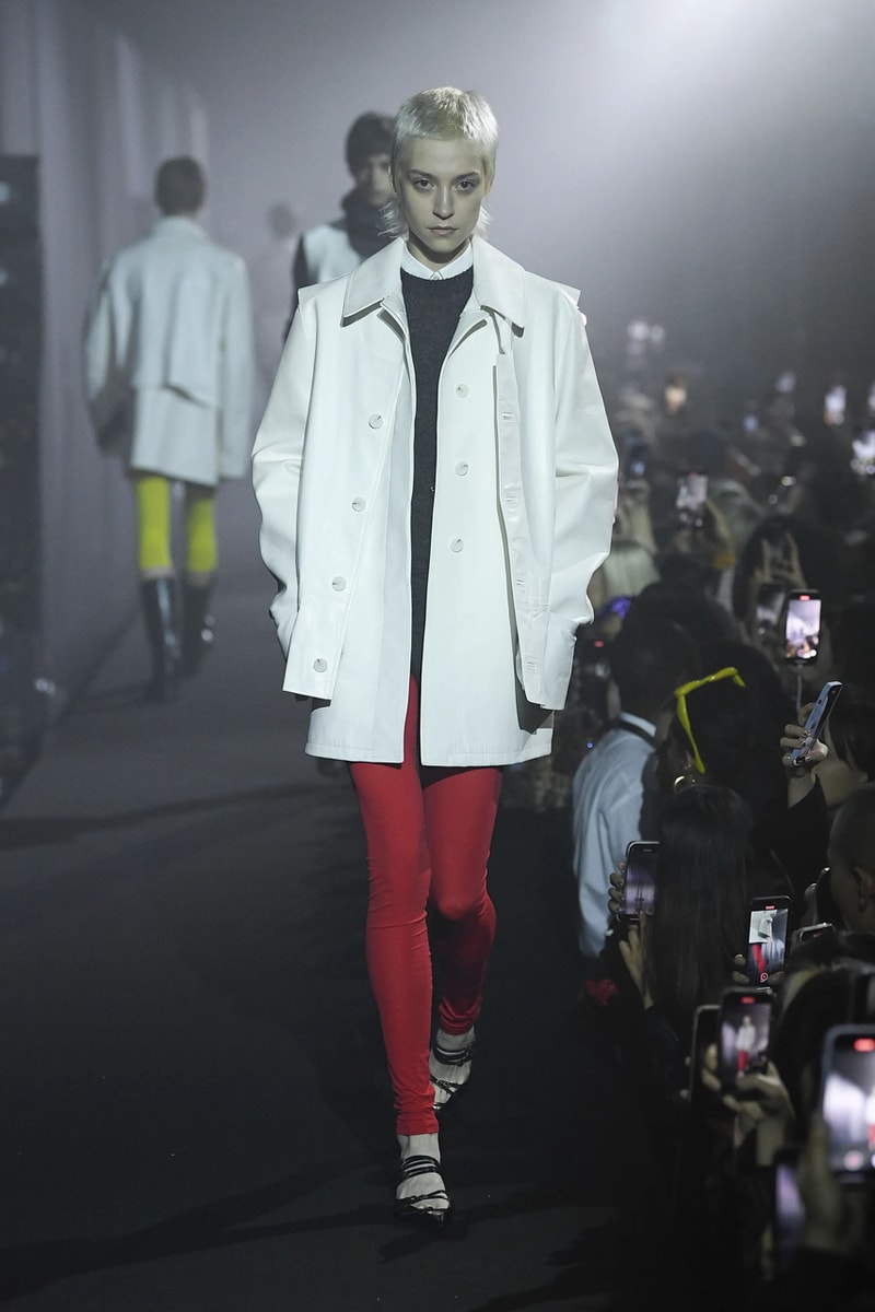 ラフシモンズ 2023年春夏コレクション Raf Simons Spring Summer 2023 Runway Show London Fashion Week Printworks Postponed Frieze LFW SS23 