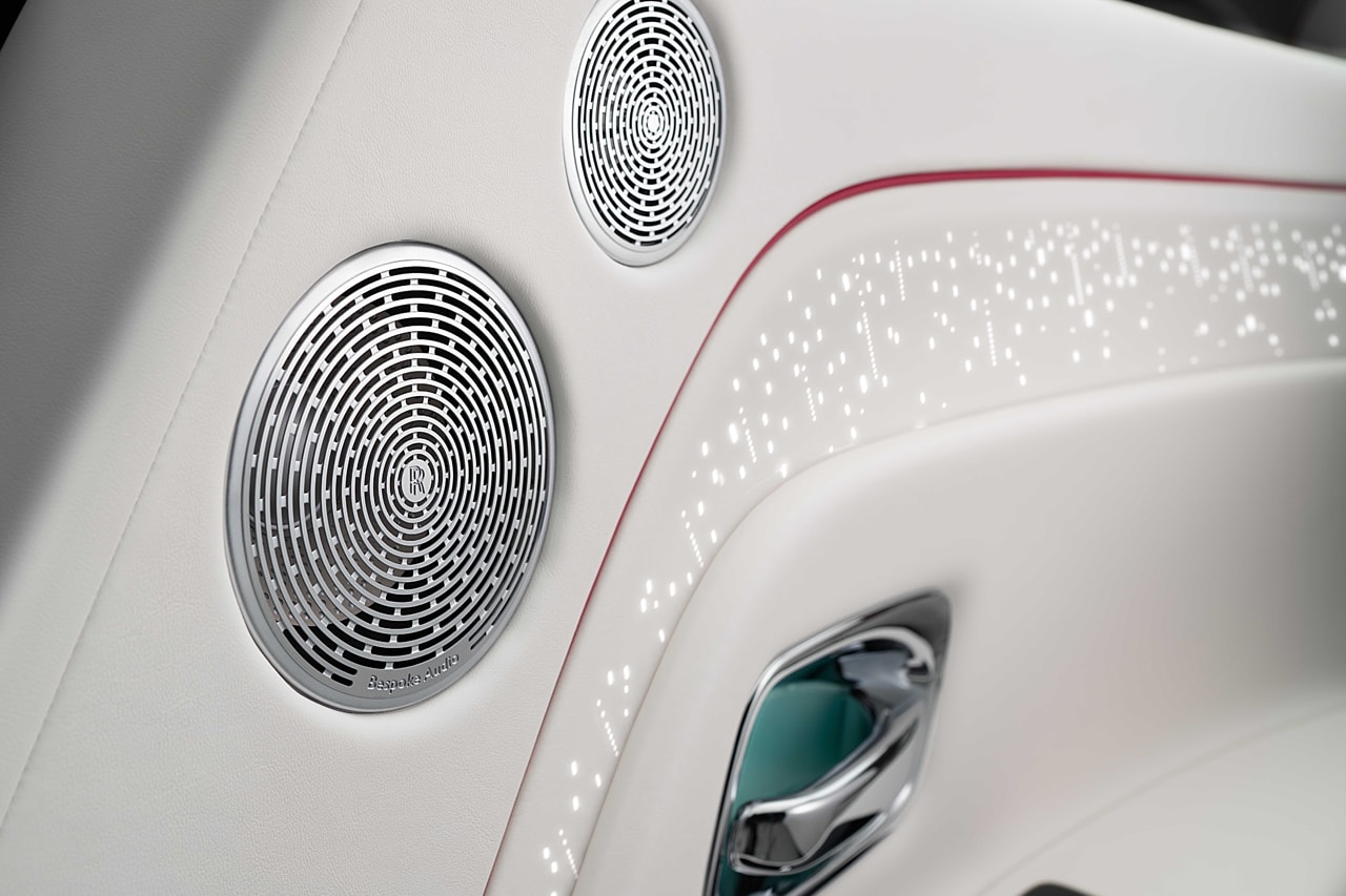ロールス・ロイスが初の超高級電動スーパークーペ スペクターを正式発表 Rolls-Royce Spectre Unveiled First Look Official Release Information Electric Cars British Luxury EV 