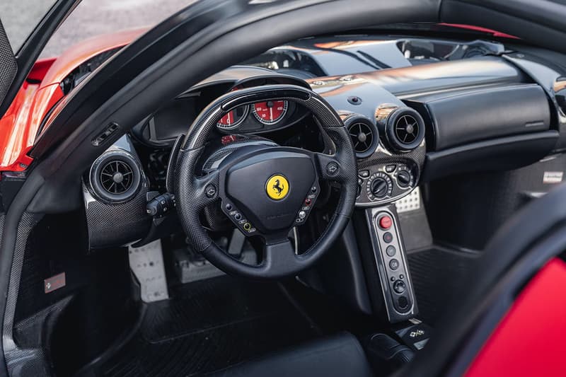 伝説のエンツォ・フェラーリが約4億2,000万円で落札される Ferrari Enzo For Sale Auction Collecting Cars £2.5M GBP Rosso Corsa F1 V12