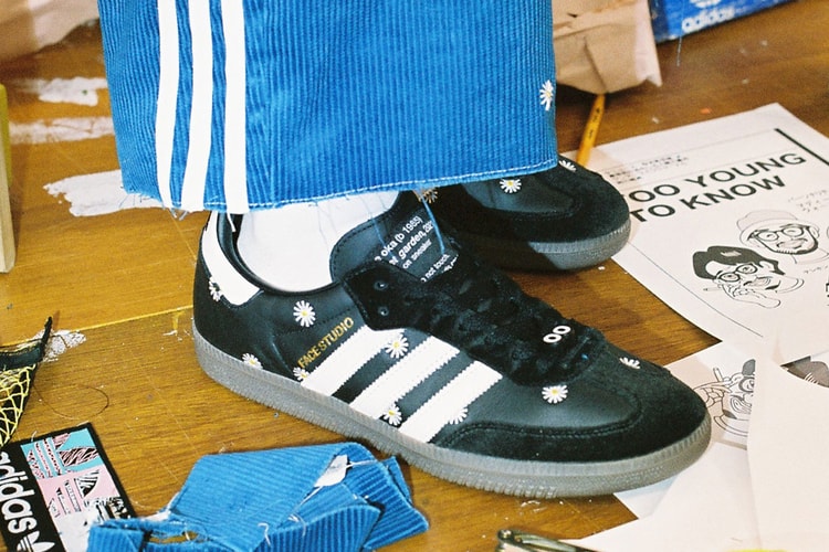 atmos が adidas Originals x FACE の別注 Samba を発売
