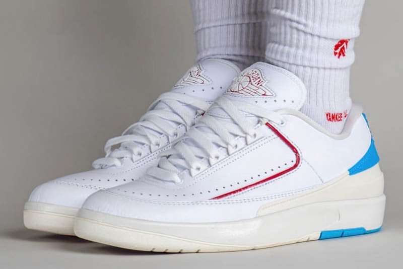 エアジョーダン2 ローからマイケル・ジョーダンにインスパイアされたカラーの新作 “UNC トゥ シカゴ"が登場 On-Feet Look at the Air Jordan 2 Low "UNC to Chicago" DX4401-164 white fire red dark powder blue sail 