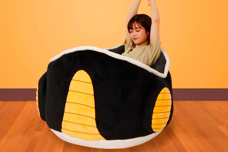 『ドラゴンボールZ』に登場する“フリーザポット”を再現したクッションがリリース Premium Bandai Dragon Ball Z Friezapod Cushion Chair Release Info