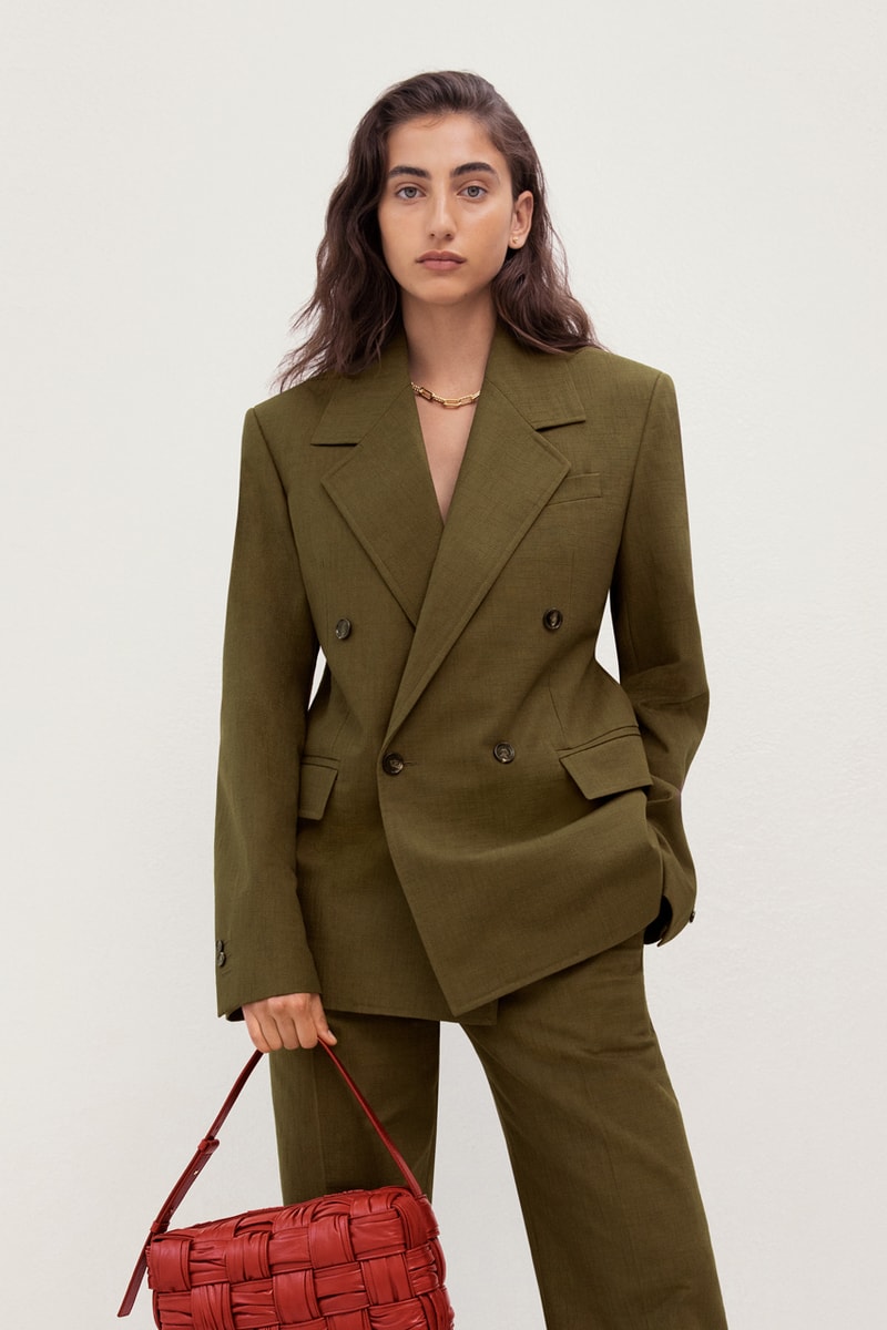 ボッテガ・ヴェネタ 2023年プレスプリングコレクションBottega Veneta Pre-Spring 2023 Collection Lookbook Matthieu Blazy Emma Balfour Intreccio Leather Weave Trompe-l'œil Release Info
