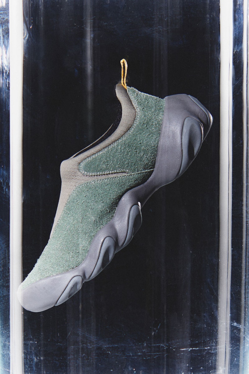 ブレインデッドxオークリーによる最新コラボフットウェアがリリース brain dead oakley collab footwear flash release info