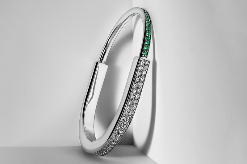 ティファニーからダニエルアーシャム制作の彫刻とバングルをリリース Daniel Arsham x Tiffany & Co. Lock Collection Limited Edition Bangle Sculpture Eroded Bronze Design Padlock $59000 USD